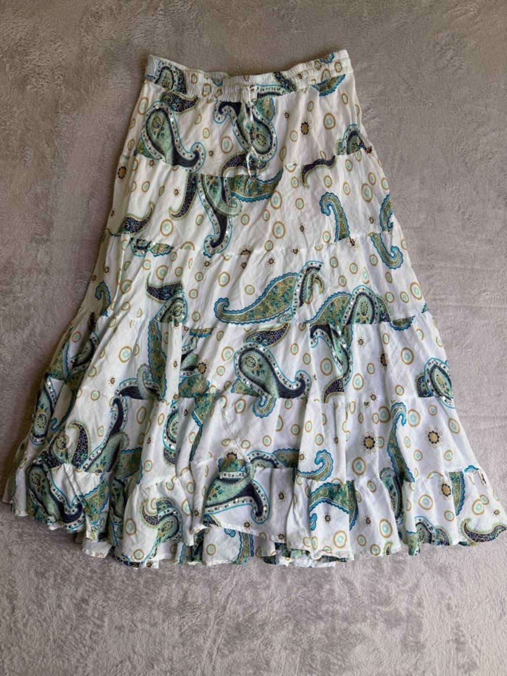 Vintage Silver Stream White Paisley Tiered Maxi Skirt - OS M/L